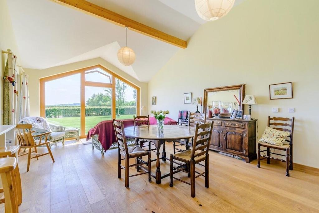 Peaceful Pretty Cottage With Fabulous Rural Views And Open Space. New Listing Bishop Monkton Exteriér fotografie